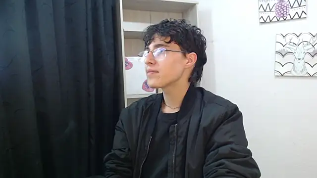 Snapshot of Jeam_hot chatting on 21, 12, 2024 Jeam hot online show from 21, 12, 2024