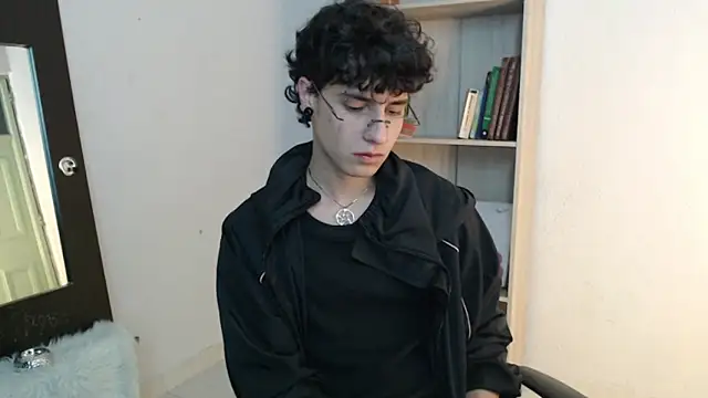 Snapshot of Jeam_hot chatting on 4, 1, 2025 Jeam hot online show from 4, 1, 2025