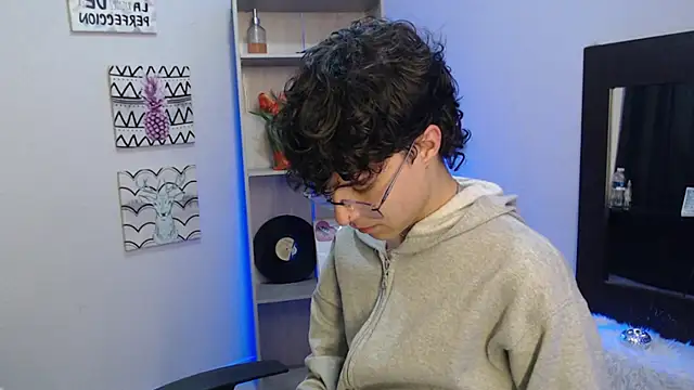 Snapshot of Jeam_hot chatting on 13, 1, 2025 Jeam hot online show from 13, 1, 2025