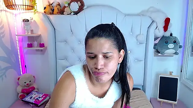 Alison Wiley online show from 11, 3, 2026