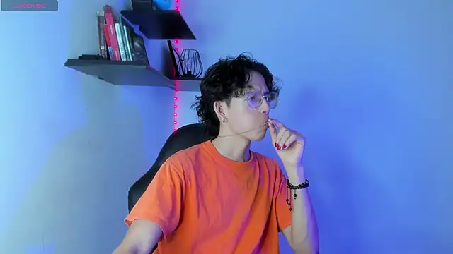 manu vera online show from 10, 2, 2025