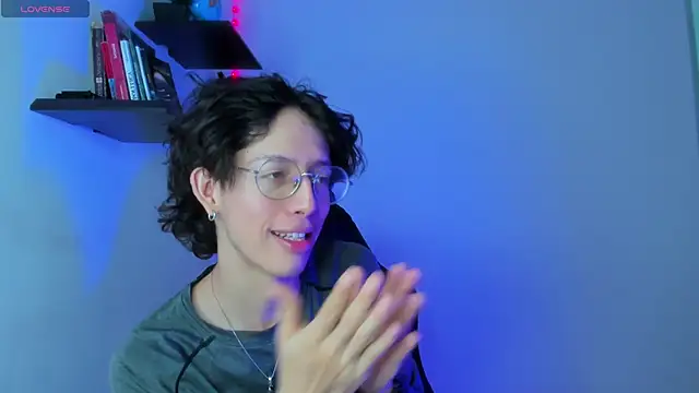 manu vera online show from 15, 2, 2025