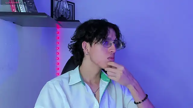 manu vera online show from 1, 3, 2025