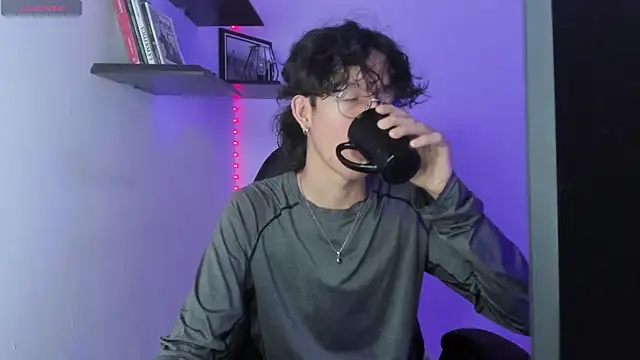 manu vera online show from 5, 3, 2025