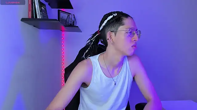 manu vera online show from 10, 3, 2025