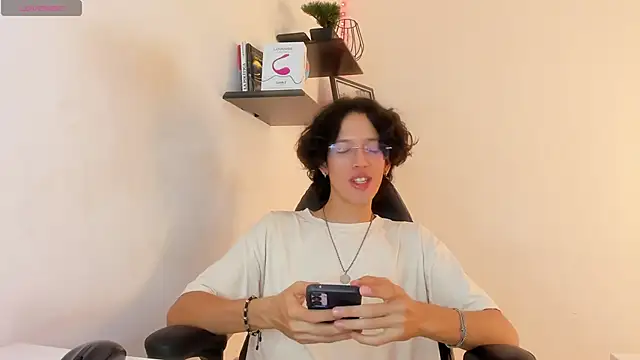 manu vera online show from 26, 9, 2025