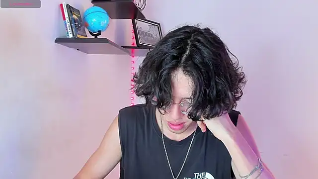 manu vera online show from 2, 10, 2025