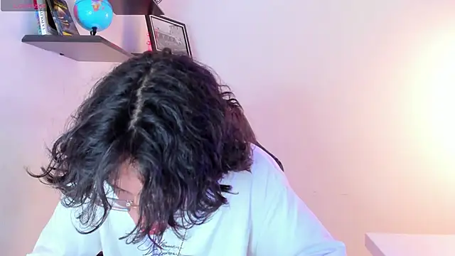 manu vera online show from 6, 10, 2025