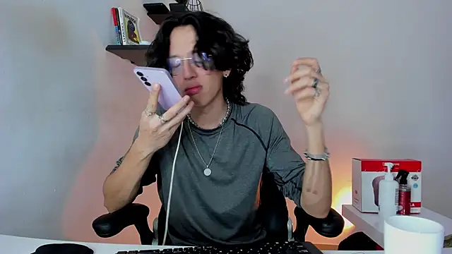 manu vera online show from 26, 11, 2025