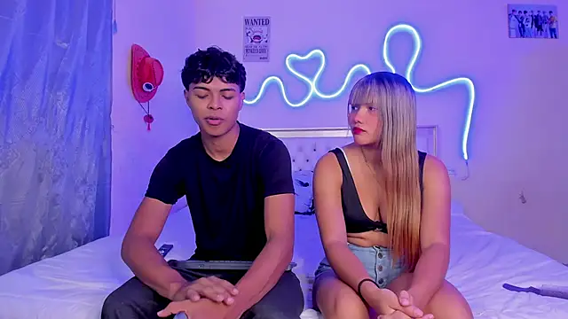 Snapshot of dafnezahiraa_ chatting on 2, 11, 2025 dafnezahiraa  online show from 2, 11, 2025