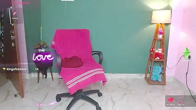 Snapshot of Naughty_Ayesha1 chatting on 19, 11, 2025 Naughty Ayesha1 online show from 19, 11, 2025