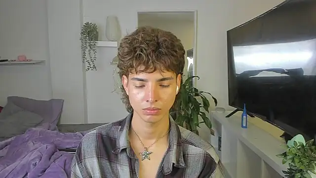 santy-kitty online show from 11, 11, 2025