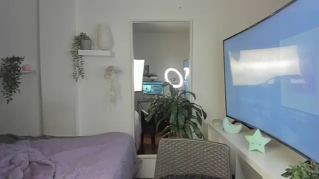 santy-kitty online show from 5, 12, 2025