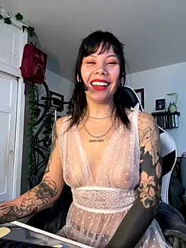 EemaHaruki online show from 18, 10, 2025