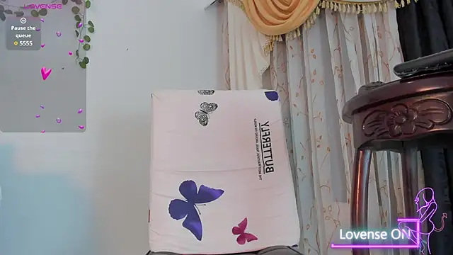 Snapshot of saskia_secret chatting on 22, 2, 2025 saskia secret online show from 22, 2, 2025