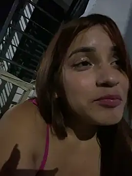 perlita05 online show from 4, 2, 2025