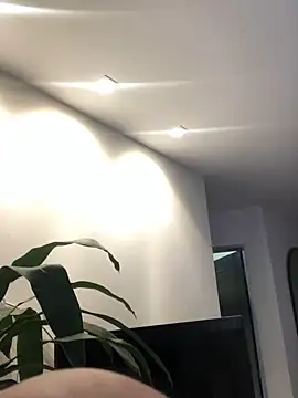 Snapshot of Bantonia chatting on 6, 3, 2025 Bantonia online show from 6, 3, 2025