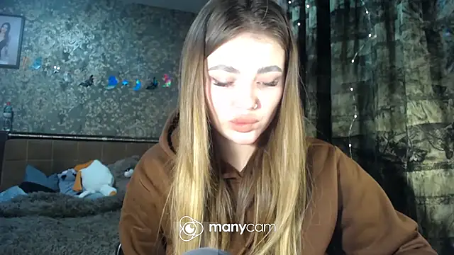 BonnyShy online show from 7, 11, 2025