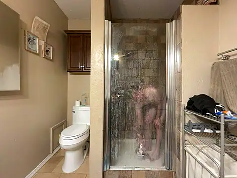 Snapshot of twentywithafelonyy chatting on 14, 12, 2025 twentywithafelonyy online show from 14, 12, 2025