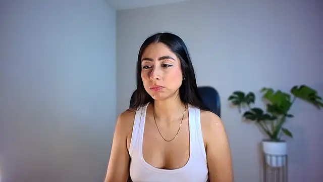 auroracaruso11 online show from 15, 1, 2026