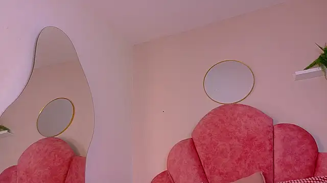 ParisFox  online show from 3, 3, 2026