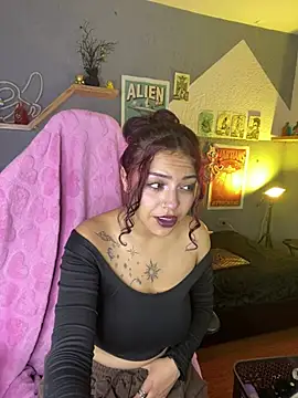 Liittleluaa  online show from 12, 2, 2025