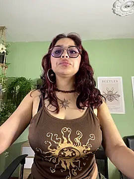 Liittleluaa  online show from 16, 9, 2025