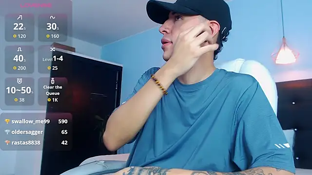 Snapshot of Lobo_17_ chatting on 11, 10, 2025 Lobo 17 online show from 11, 10, 2025