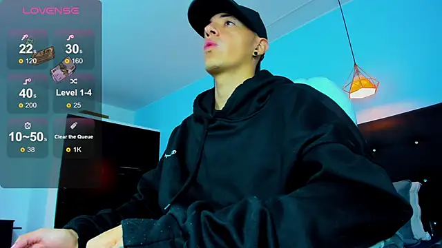 Snapshot of Lobo_17_ chatting on 21, 11, 2025 Lobo 17 online show from 21, 11, 2025