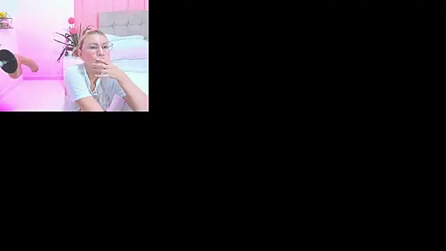 Snapshot of Annaraquel_ chatting on 10, 10, 2025 Annaraquel online show from 10, 10, 2025