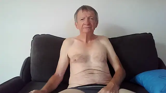 naturiste974 online show from 19, 12, 2025