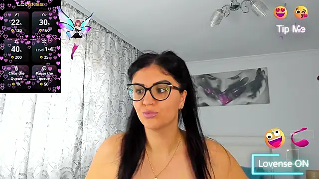 Snapshot of MyaBigBoobs chatting on 28, 9, 2025 MyaBigBoobs online show from 28, 9, 2025