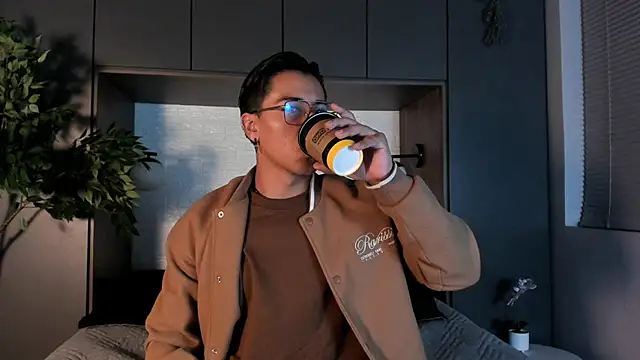 Andy Joy  online show from 14, 11, 2025