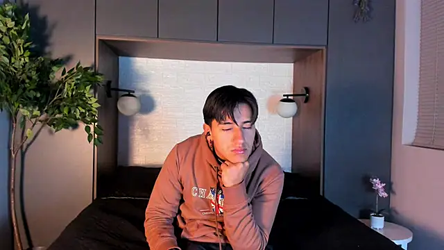 Andy Joy  online show from 23, 11, 2025