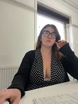 Snapshot of Miss_Stassi chatting on 13, 12, 2024 Miss Stassi online show from 13, 12, 2024