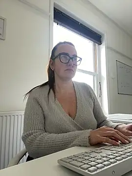 Snapshot of Miss_Stassi chatting on 5, 3, 2025 Miss Stassi online show from 5, 3, 2025