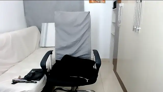 Laura-pervert online show from 23, 1, 2025