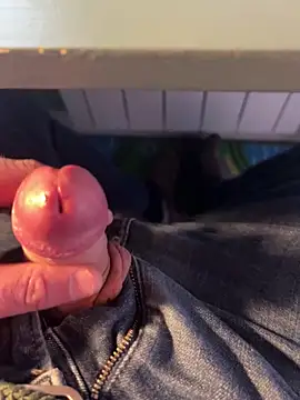 Snapshot of _t0ni0_ chatting on 13, 2, 2025 t0ni0 online show from 13, 2, 2025