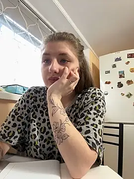 sexyy girl  online show from 15, 3, 2025