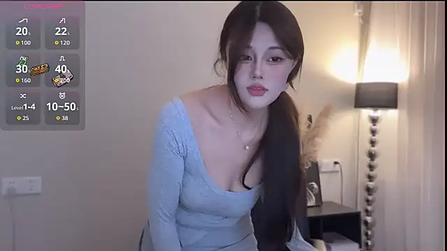 Strawberrybabyy1 online show from 15, 12, 2025