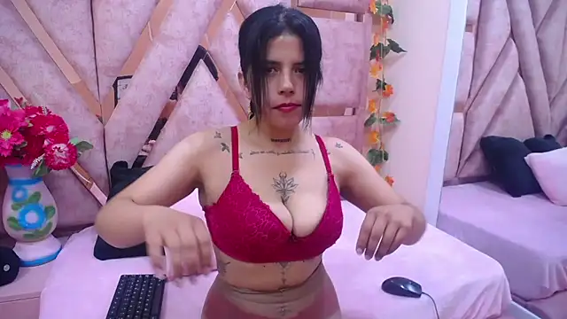 CataleyaLars20 online show from 5, 12, 2025