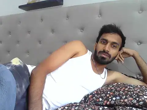 Snapshot of skinny__boy__ chatting on 13, 11, 2025 skinny boy online show from 13, 11, 2025