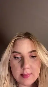 Snapshot of lwikaaa chatting on 21, 3, 2025 lwikaaa online show from 21, 3, 2025