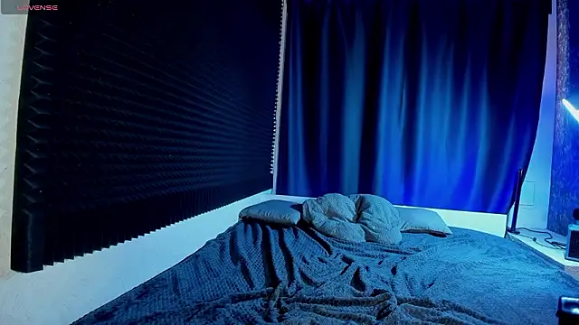 KIKI Krash online show from 7, 3, 2026