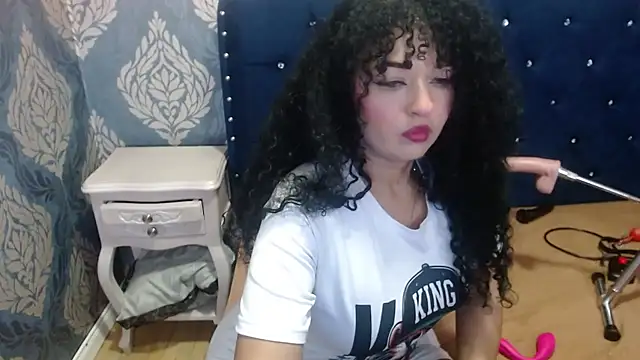 Snapshot of Sofiacowperx chatting on 11, 10, 2025 Sofiacowperx online show from 11, 10, 2025