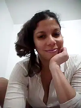 Snapshot of Carliina_Soussa chatting on 1, 2, 2025 Carliina Soussa online show from 1, 2, 2025