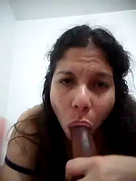 Snapshot of Carliina_Soussa chatting on 2, 2, 2025 Carliina Soussa online show from 2, 2, 2025