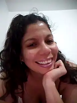 Snapshot of Carliina_Soussa chatting on 4, 2, 2025 Carliina Soussa online show from 4, 2, 2025