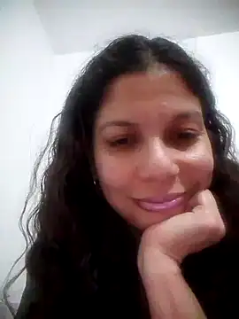 Snapshot of Carliina_Soussa chatting on 8, 2, 2025 Carliina Soussa online show from 8, 2, 2025