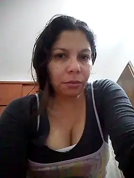 Snapshot of Carliina_Soussa chatting on 2, 3, 2025 Carliina Soussa online show from 2, 3, 2025